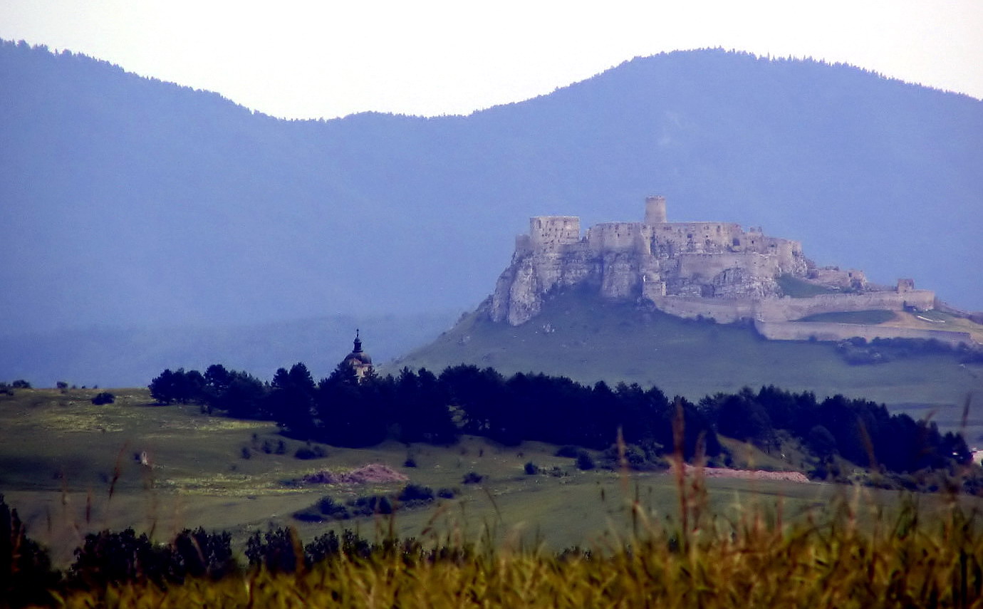 СТАРАЯ КРЕПОСТЬ