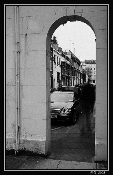 Alien in London