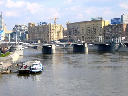 На Москве-реке