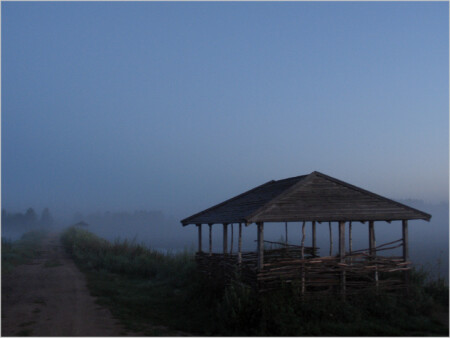 Туманное утро в Камбодже