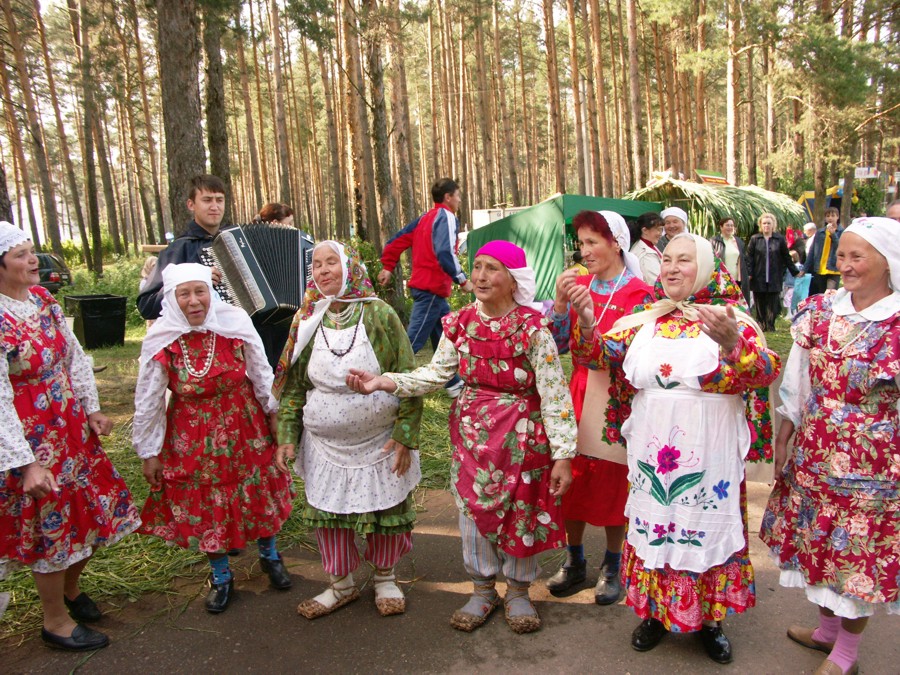 Хорошая песня...