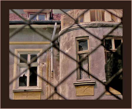 GHOST HOUSE