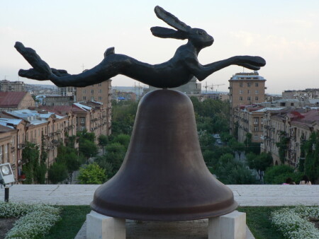 Кролик на КОЛОКОЛЕ