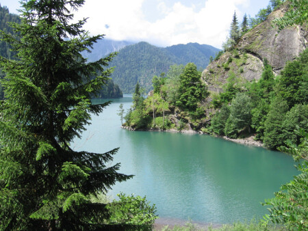 Сказочная Рица