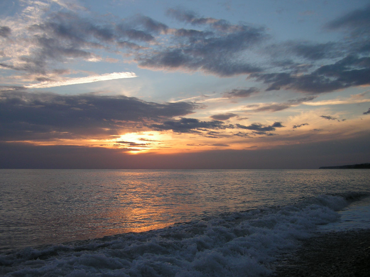 Еще один закат на море :)
