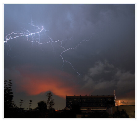гроза вчерашняя... учился грозу снимать