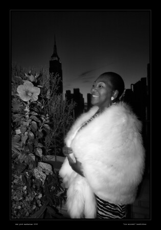 "FREEEZZ!!! I 'm MA BAKER!" NEW YORK
