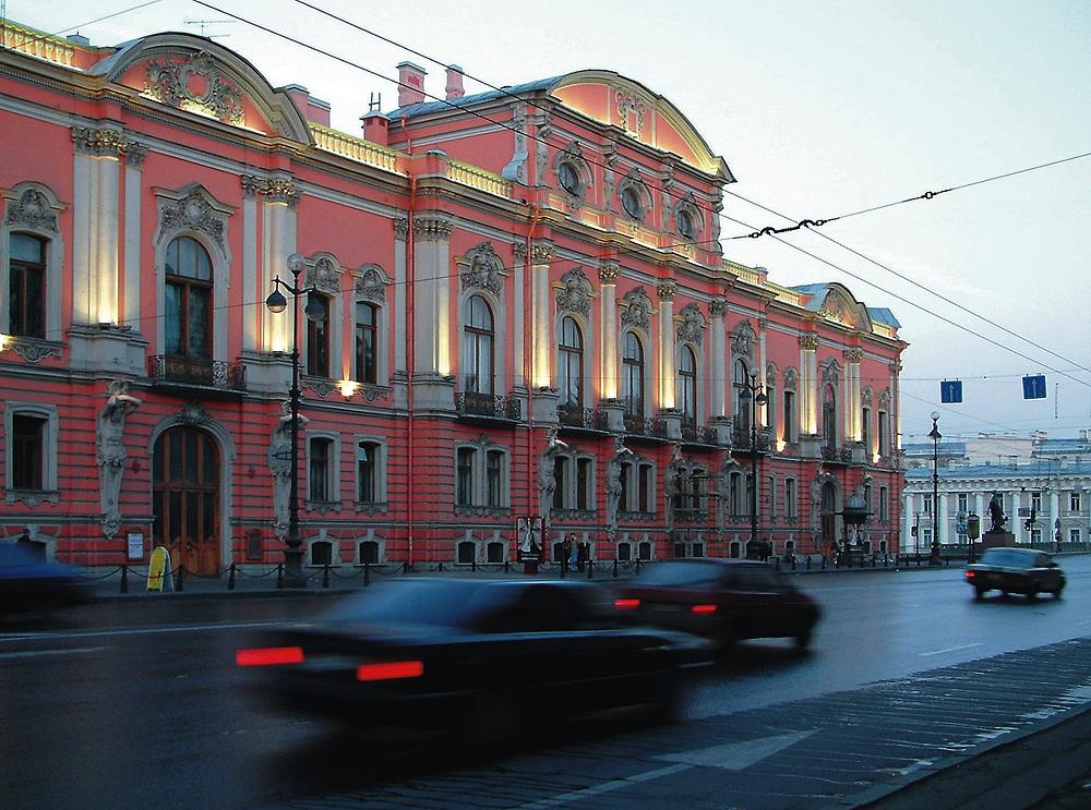 Питер просыпается