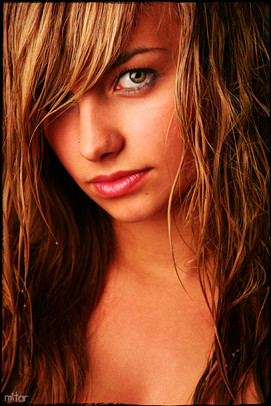 *gold/hot*