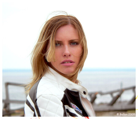 ...чтоб посмотреть, не обернулся ли я.