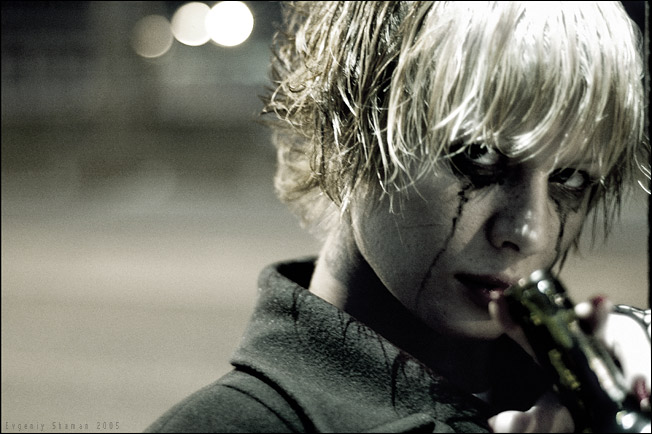 girl on the bridge (dark glamoure)...