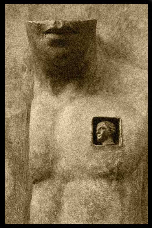 statue