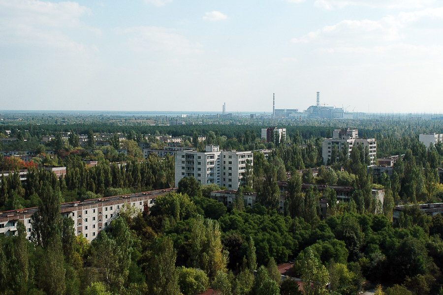 Вид из Города-Призрака на Самое Опасное Здание В Мире