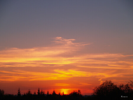 Небо цвета осени...