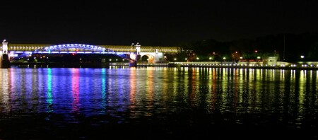 Фрунзенская наб.