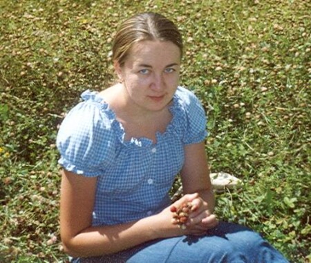 ...голубое на зеленом...