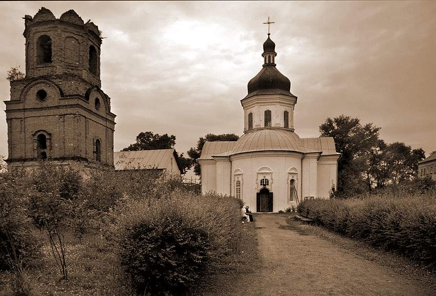 Провинциальная тишина