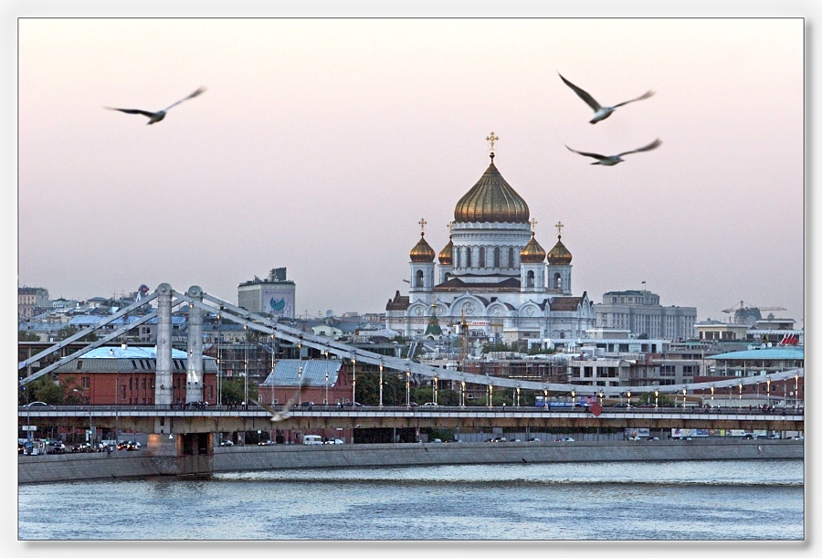 Летний вечер над Москвой