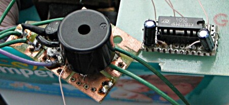 Слева плохая пайка, справа - хорошая