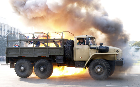 А город подумал...