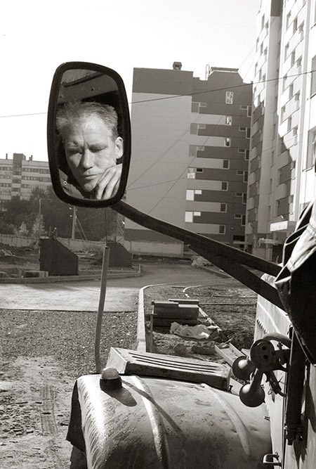 Фотография про водителя автомобиля КрАЗ...