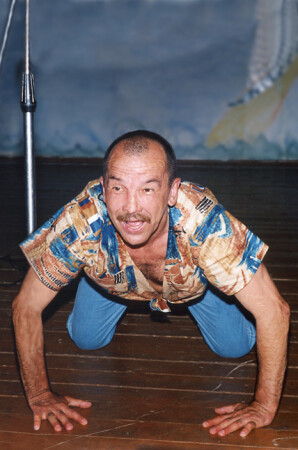 Масовик затейник