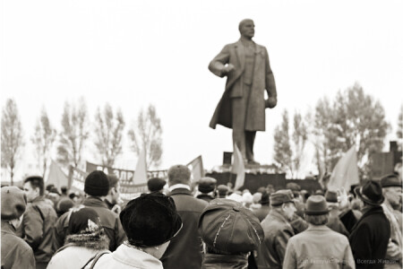 "Ленин всегда живой"