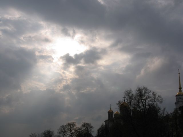 небо хмуриться
