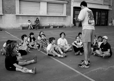 А теперь, детки, я вам расскажу о...