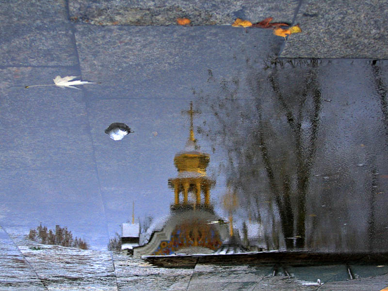Снежок, листик и собор