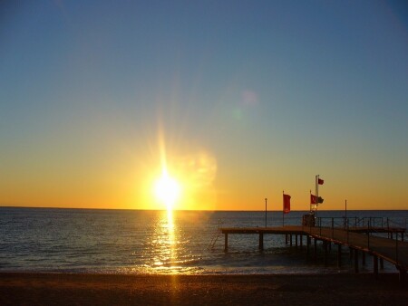 Восход на море