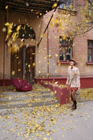 Autumn is falling