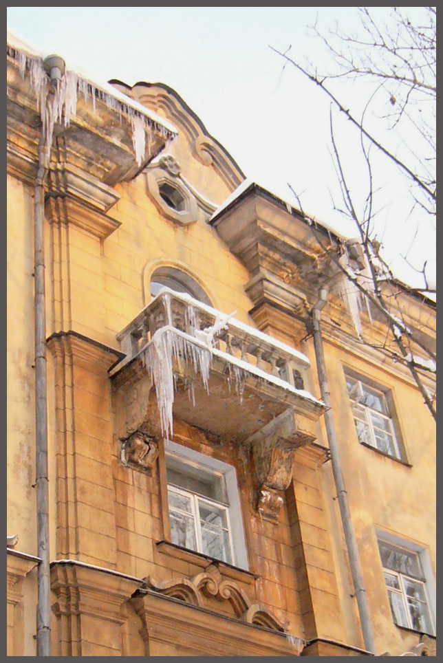 в городе зима...