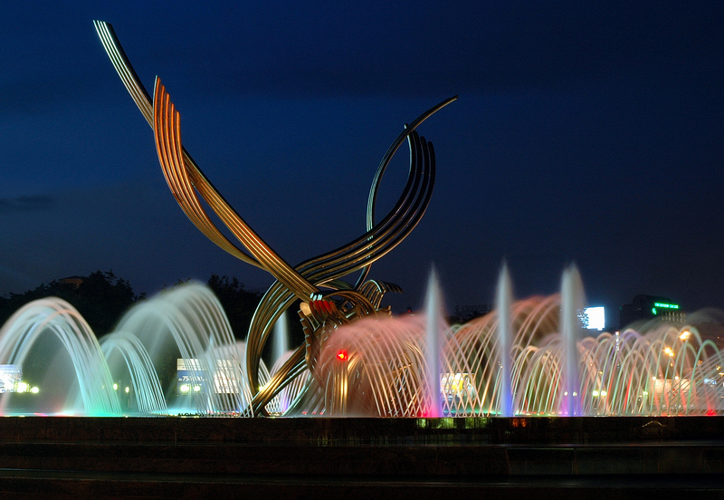 городские фонтаны