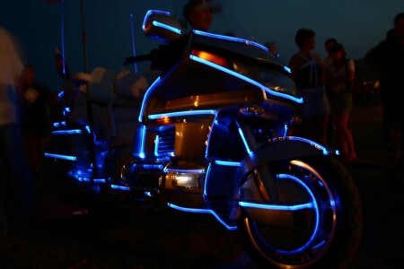 Байк, съемка с рук.