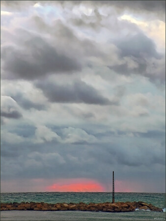 Море