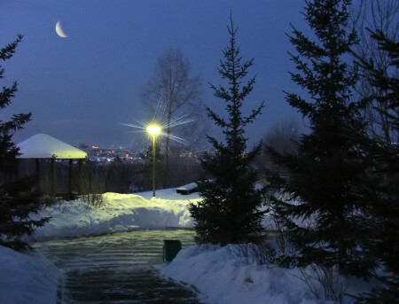 ночь и фонарь !