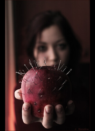 [Скушай яблочко]