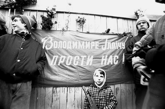 Типа в натуре стиххи пахану Ленину прошибли до самой этой канкретно души шо под прошлой фоткой написали