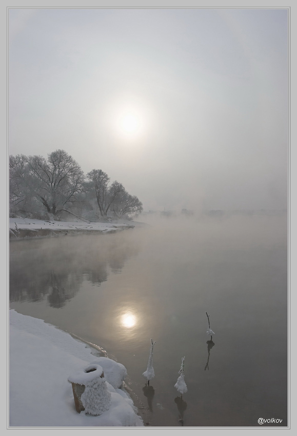 Морозный день на реке