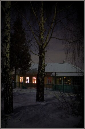 морозные окна и свет луны...