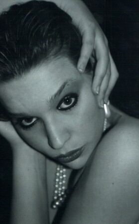 Девушка загадка