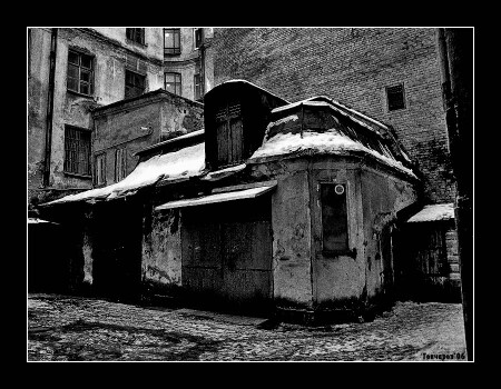 Флигель