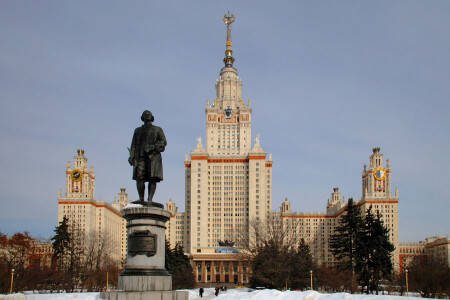 МГУ, месяц март