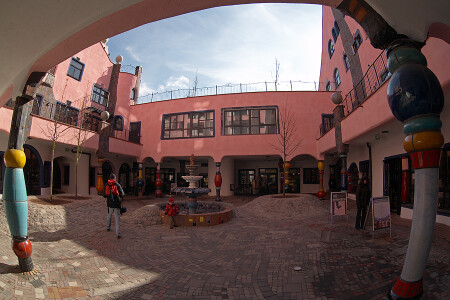 Дом, который построил Hundertwasser (5)