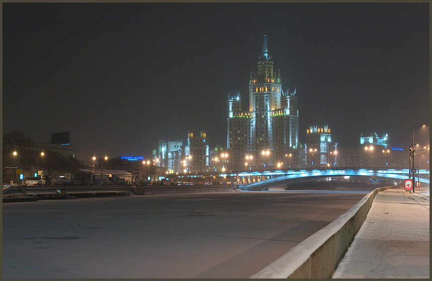 Ночная Москва