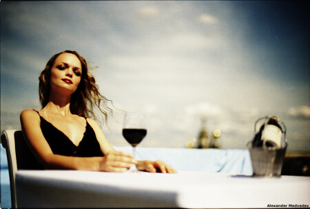 солнце и красное вино