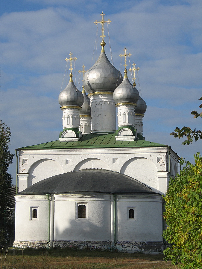 Утро в Солотчинском монастыре