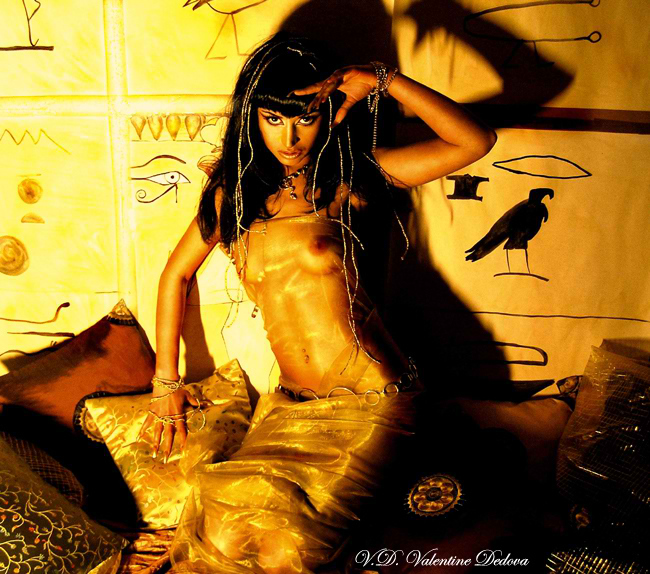 Divine Cleopatra 