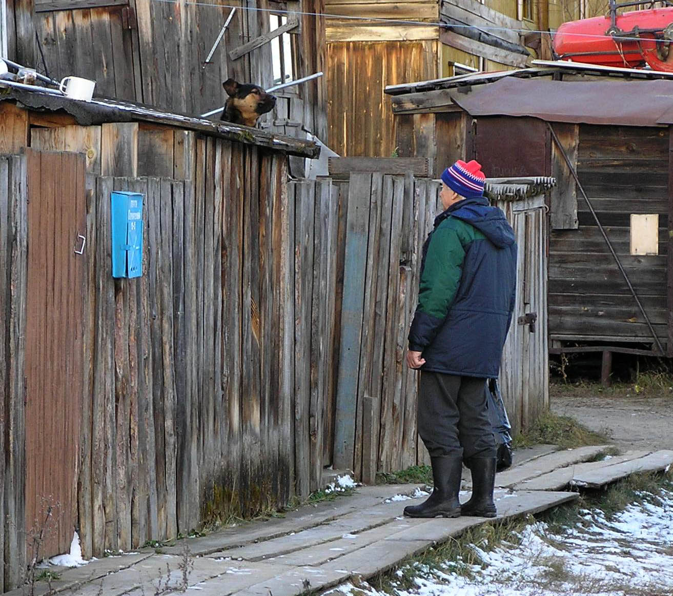 Зайдите позже.